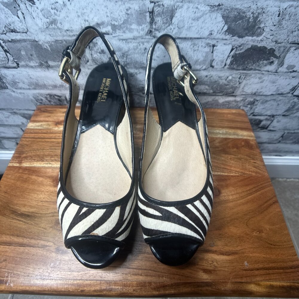 EUC Michael Kors Animal Print Wedge Sandals Size 10M (Shoe Bag Included)